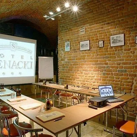 西纳可酒店 酒店