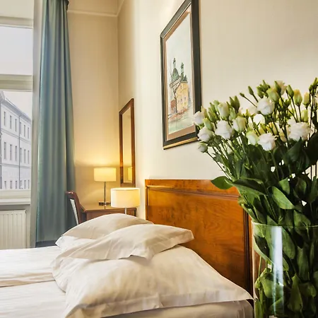 فندق Senacki 4*