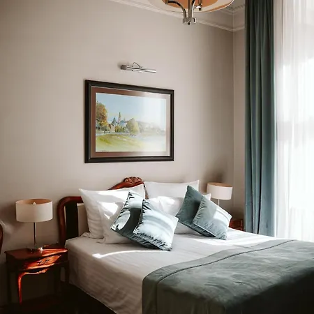فندق Senacki 4*