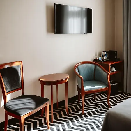 Hotel Senacki 4*